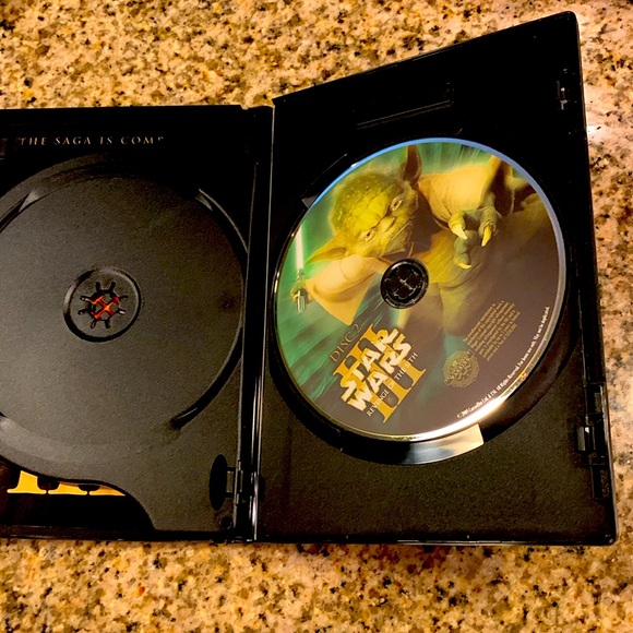 Star Wars Trilogy DVD set…Episodes Four through Six. - Picture 8 of 8